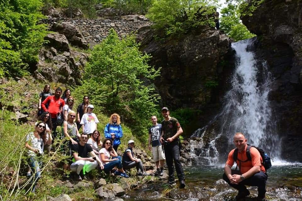 Braktisja e qytetit nga të rinjtë
